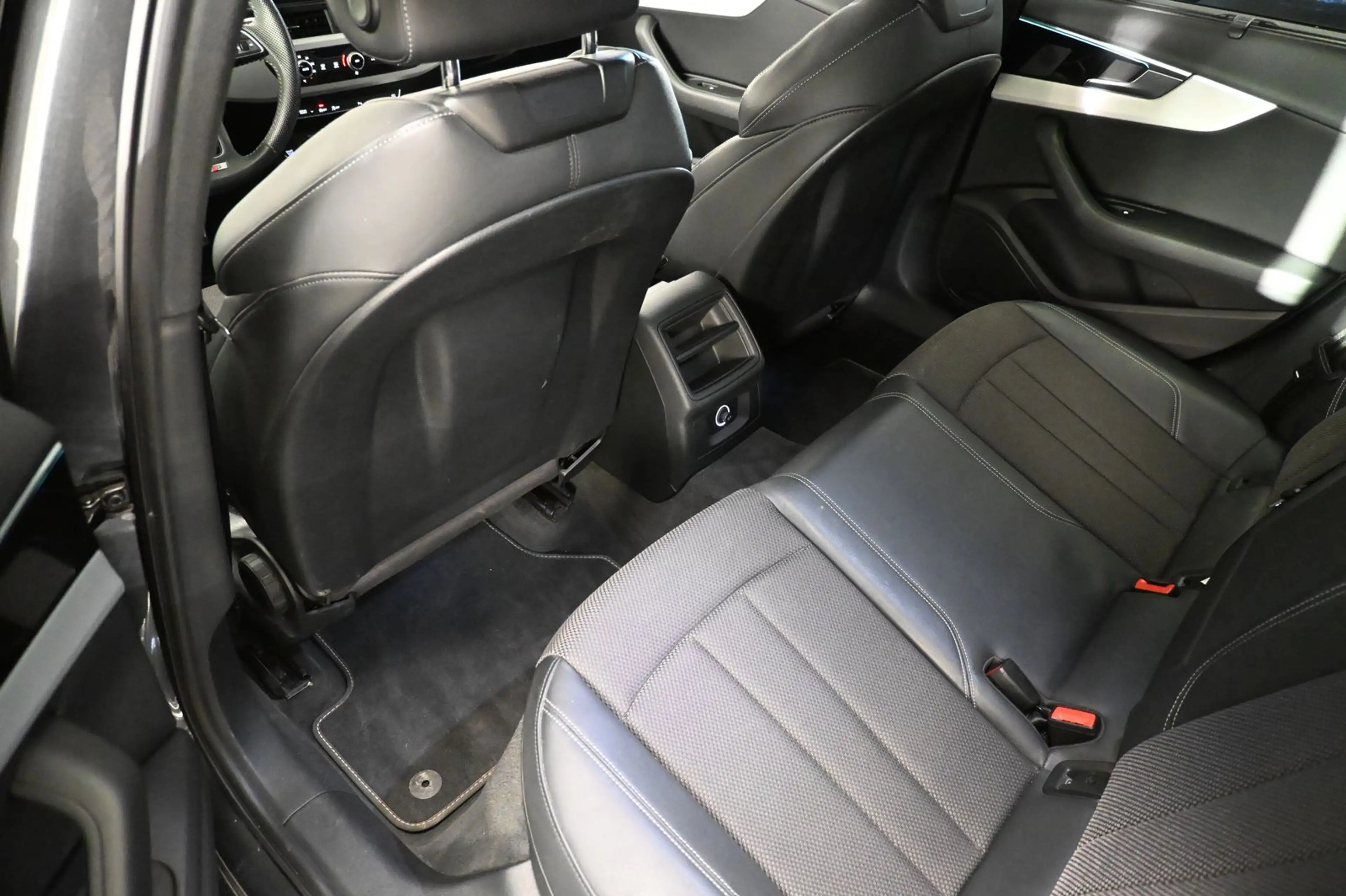 Audi A4 50 TDI q S-LINE *KAMERA *LED *VIRTUAL *SHZ — photo 15