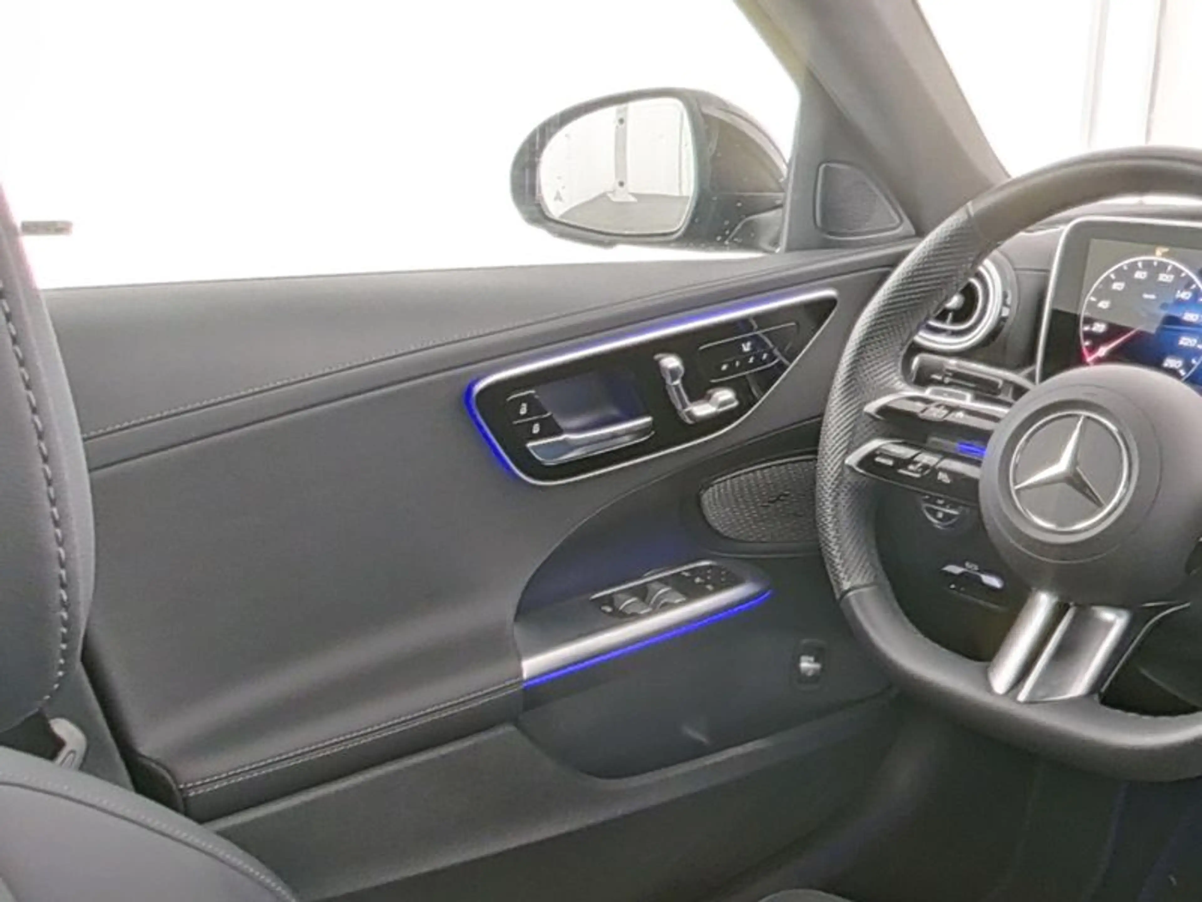 Mercedes-Benz C 180 *AMG Night Edition 360° Memory Distron LED — photo 5