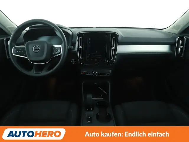 Volvo XC40 view 12