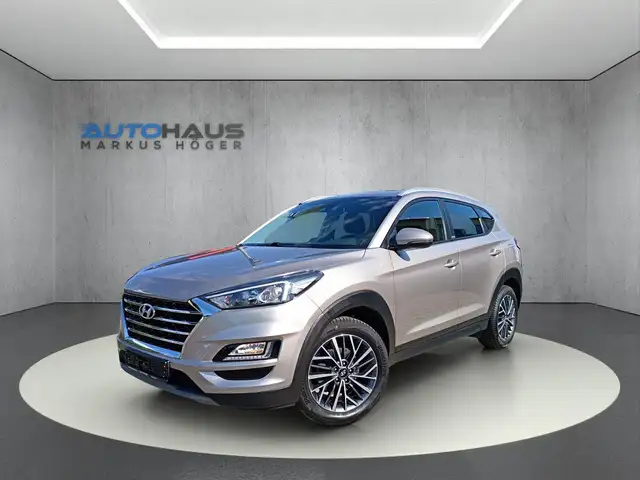 Hyundai SANTA FE Tucson Advantage 1,6 TGDI DCT+ KAMERA+NAVI+beh. LE
