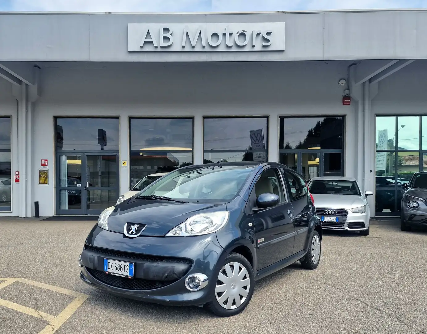 Peugeot 107 1.0 68CV 5p. Sweet Years Gri - 1