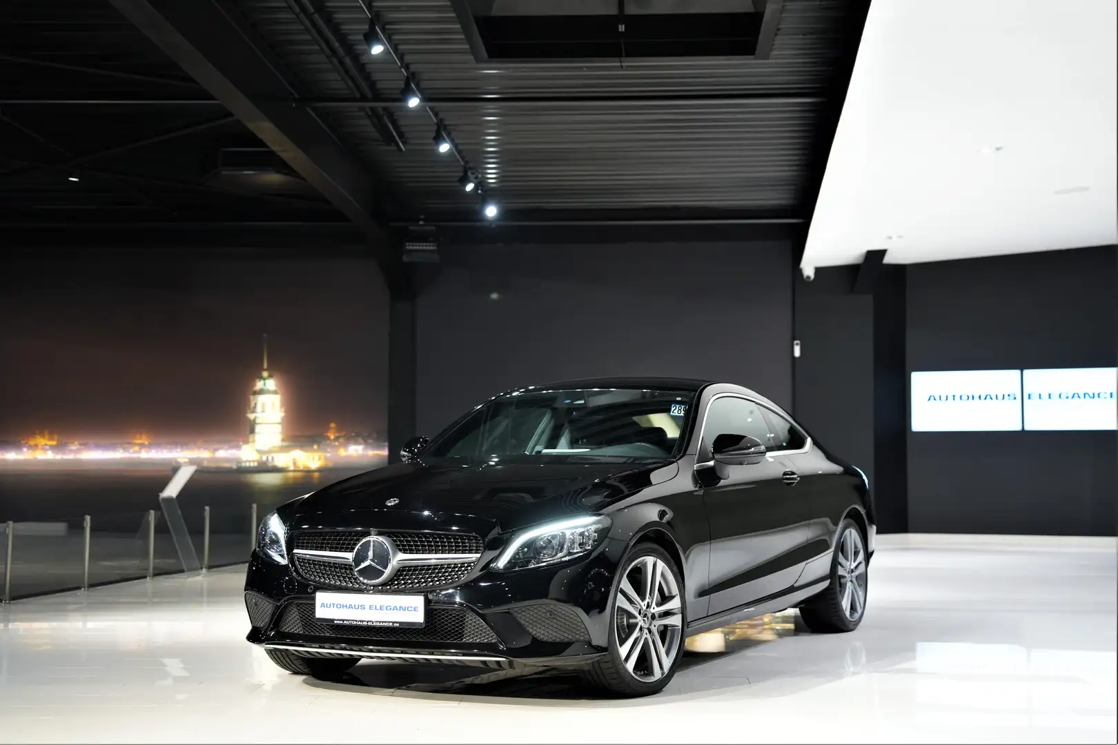 Mercedes-Benz C 400 C 400 4Matic*MULTIBEAM-LED*BURM.*HOLZ-EICHE*1.HD Black - 1