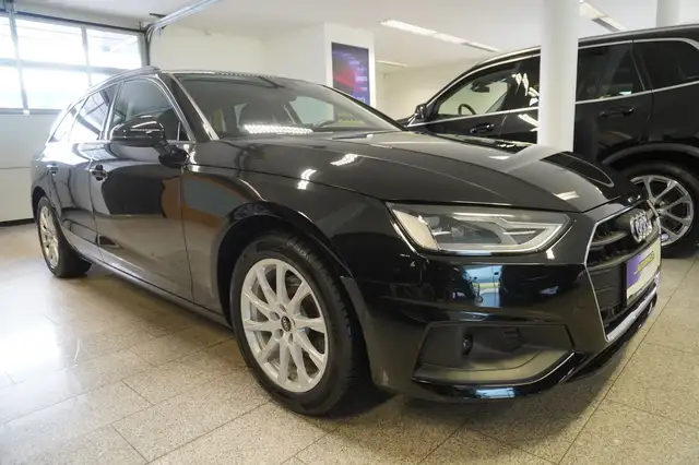 Audi A4 view 3