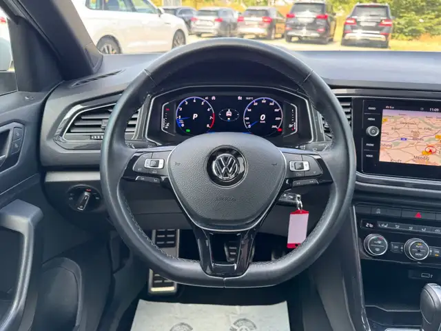 Volkswagen T-Roc view 12
