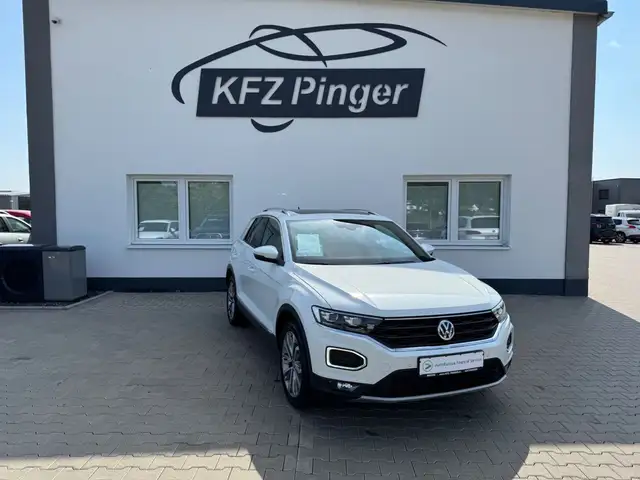 Volkswagen T-Roc main image