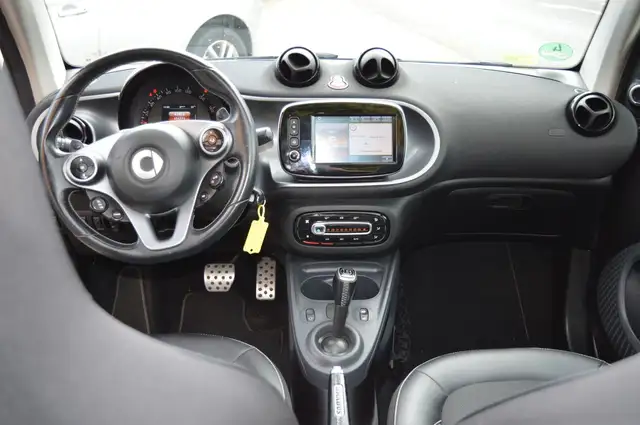 Smart Fortwo view 10