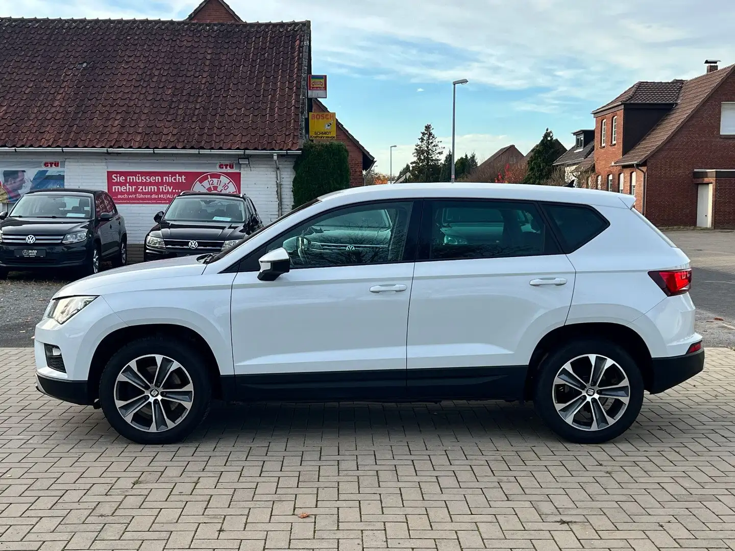 SEAT Ateca 1.4, Automatik, AHK, Bremse h. neu, Scheck Weiß - 2