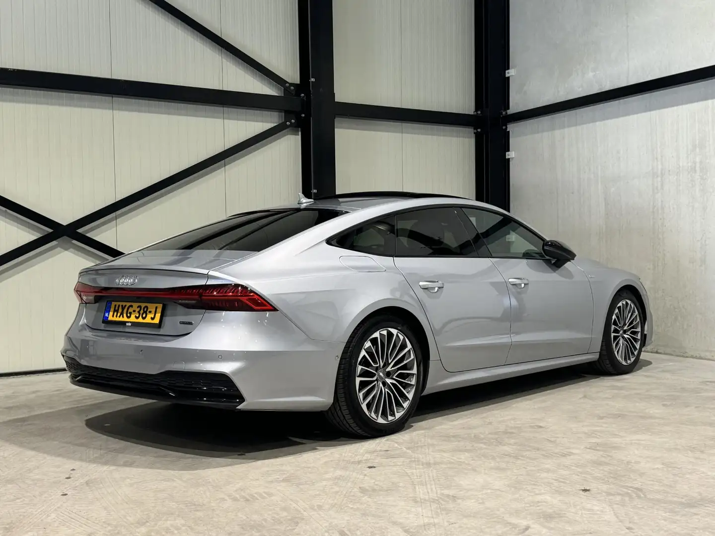 Audi A7 Sportback 55 TFSI e quattro S-LINE Aut. | panorama Grigio - 2
