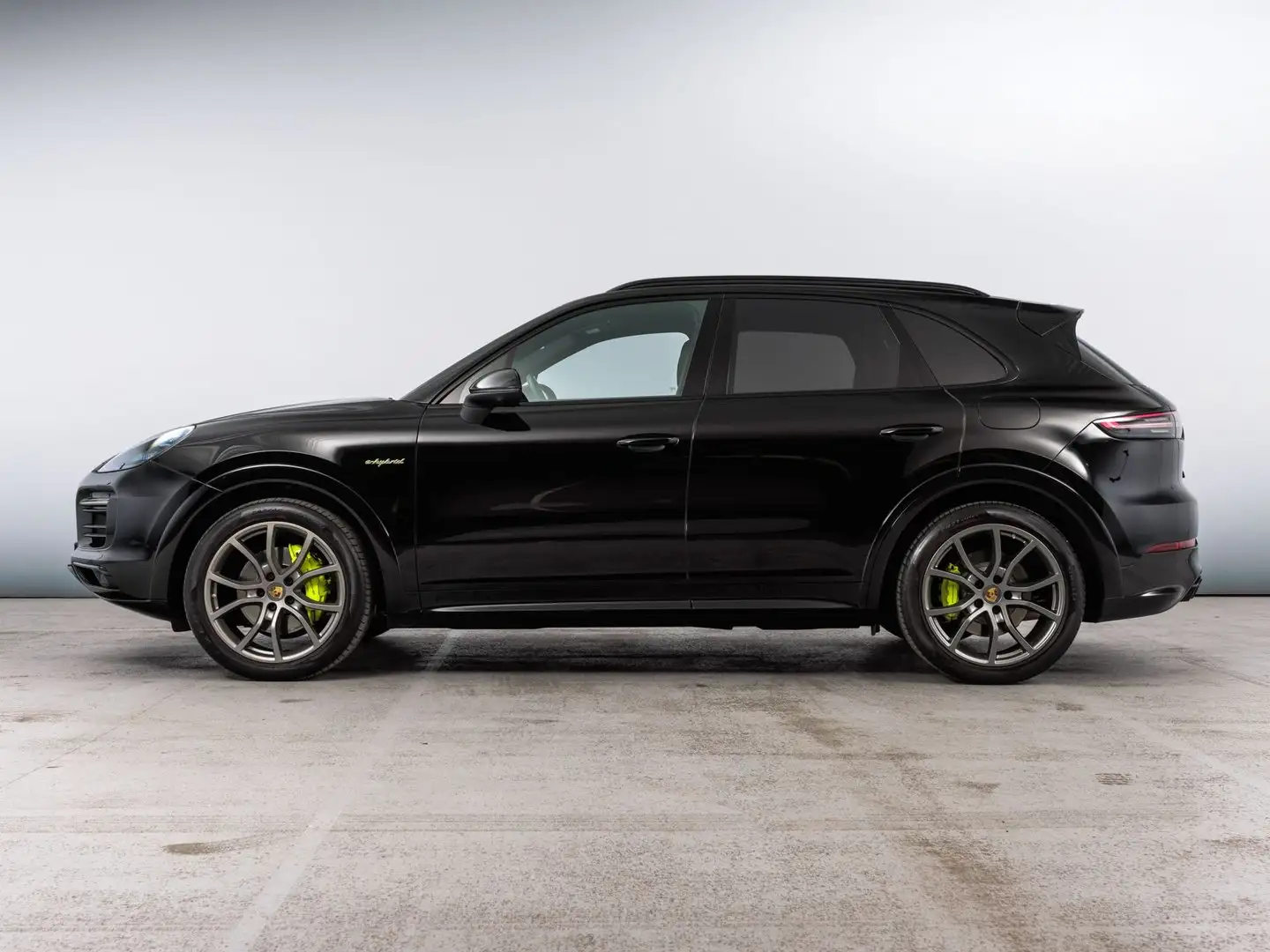 Porsche Cayenne E-Hybrid Schwarz - 2