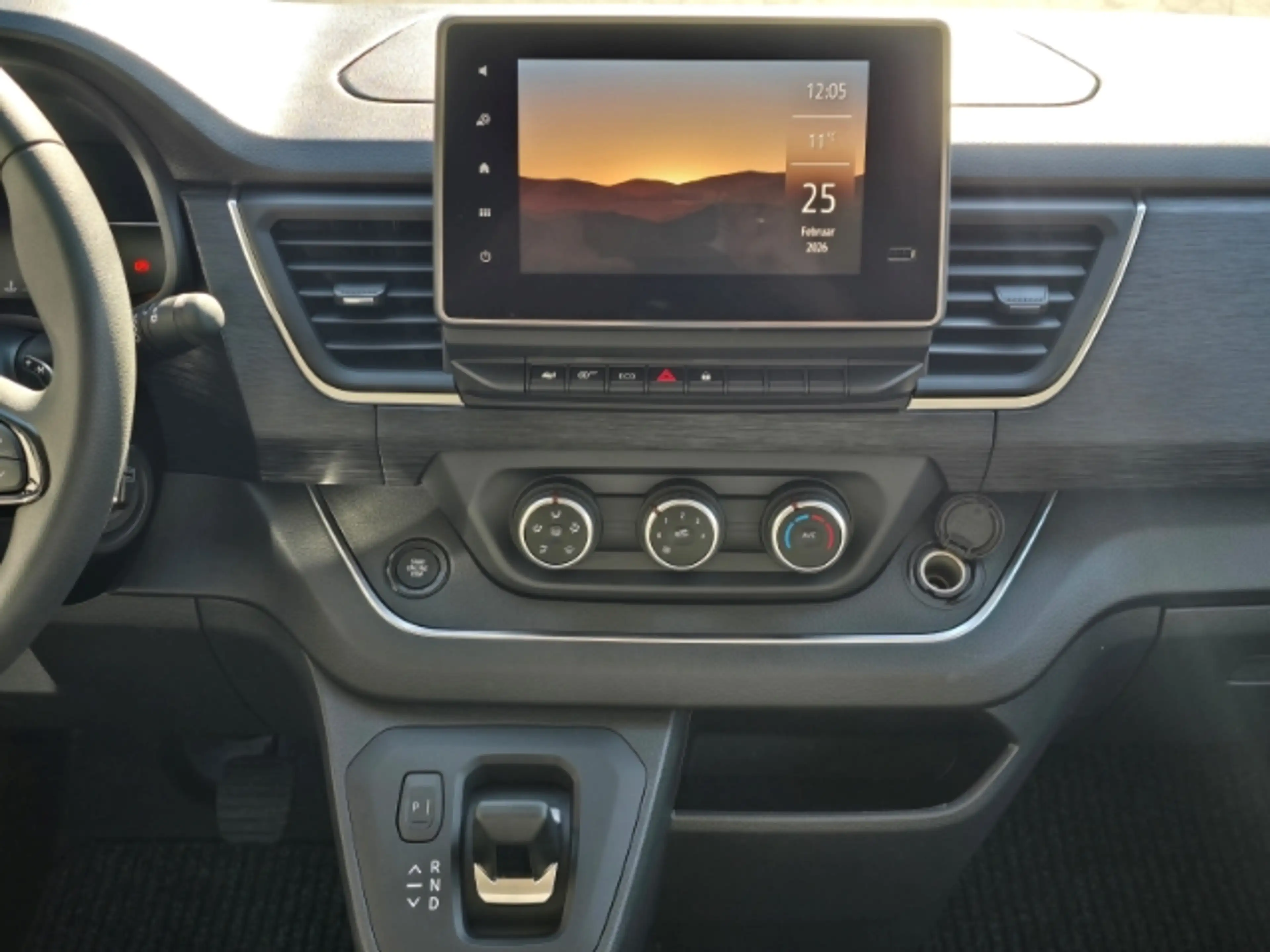 Renault Trafic Combi L2H1 3,0t Evolution 2.0 BLUE dCi 150 Automat — photo 13