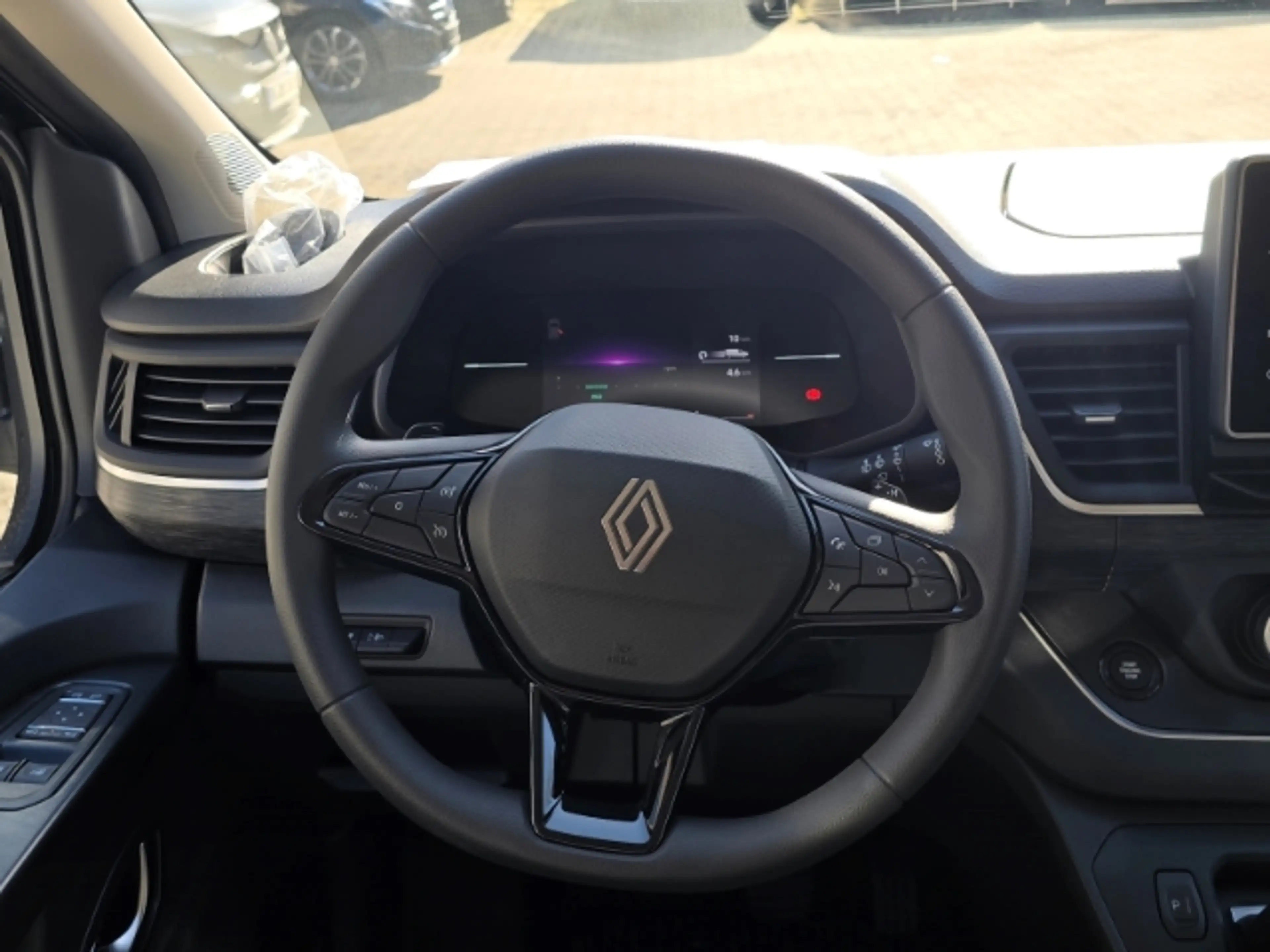 Renault Trafic Combi L2H1 3,0t Evolution 2.0 BLUE dCi 150 Automat — photo 12