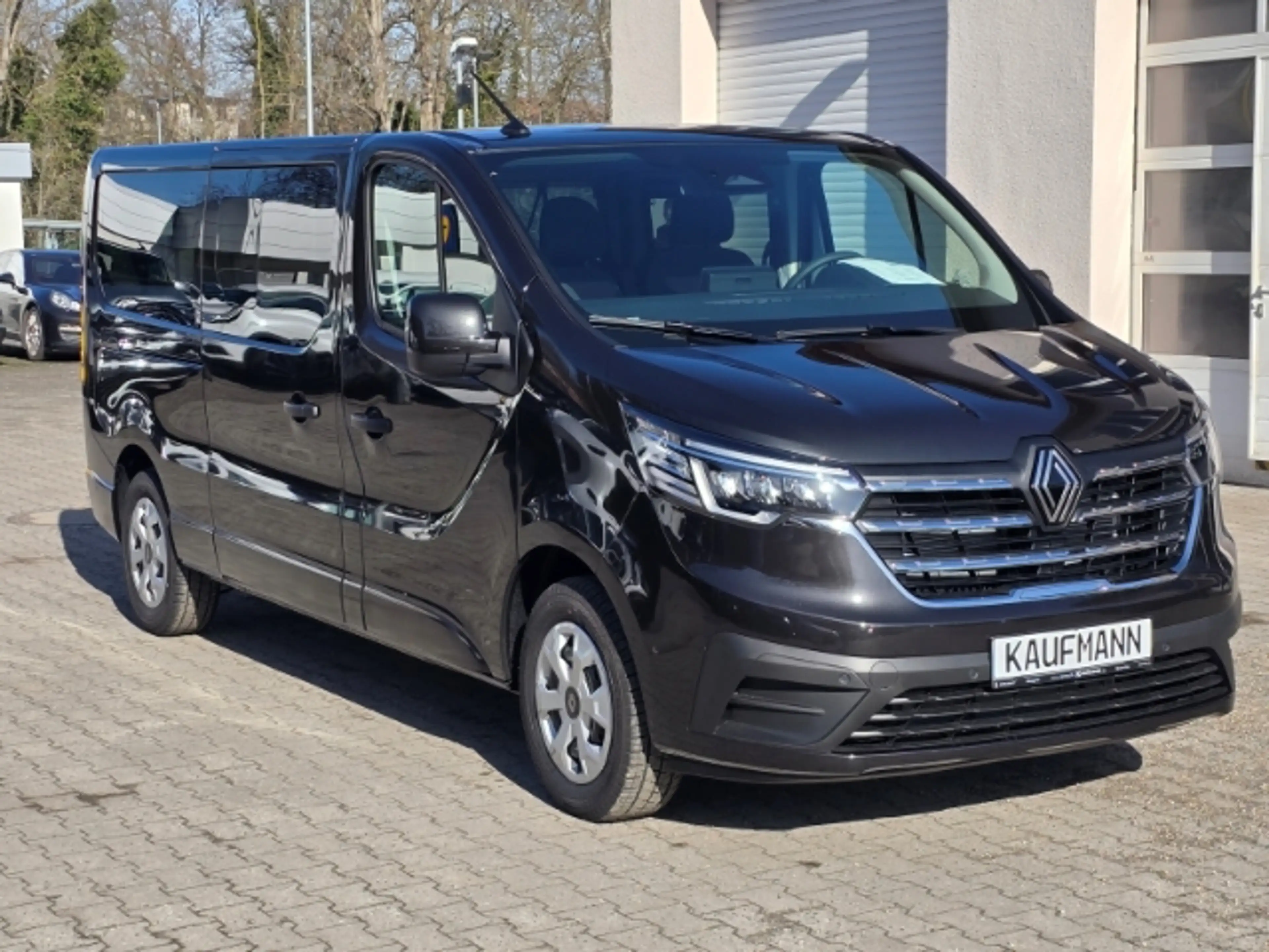Renault Trafic Combi L2H1 3,0t Evolution 2.0 BLUE dCi 150 Automat — photo 3