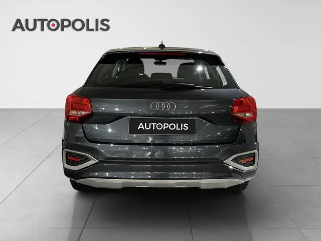 Audi Q2 view 15