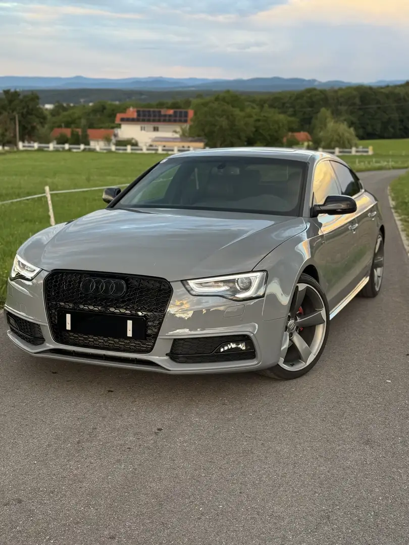Audi A5 SB 2,0 TDI quattro 3xSline Stronic Grau - 1