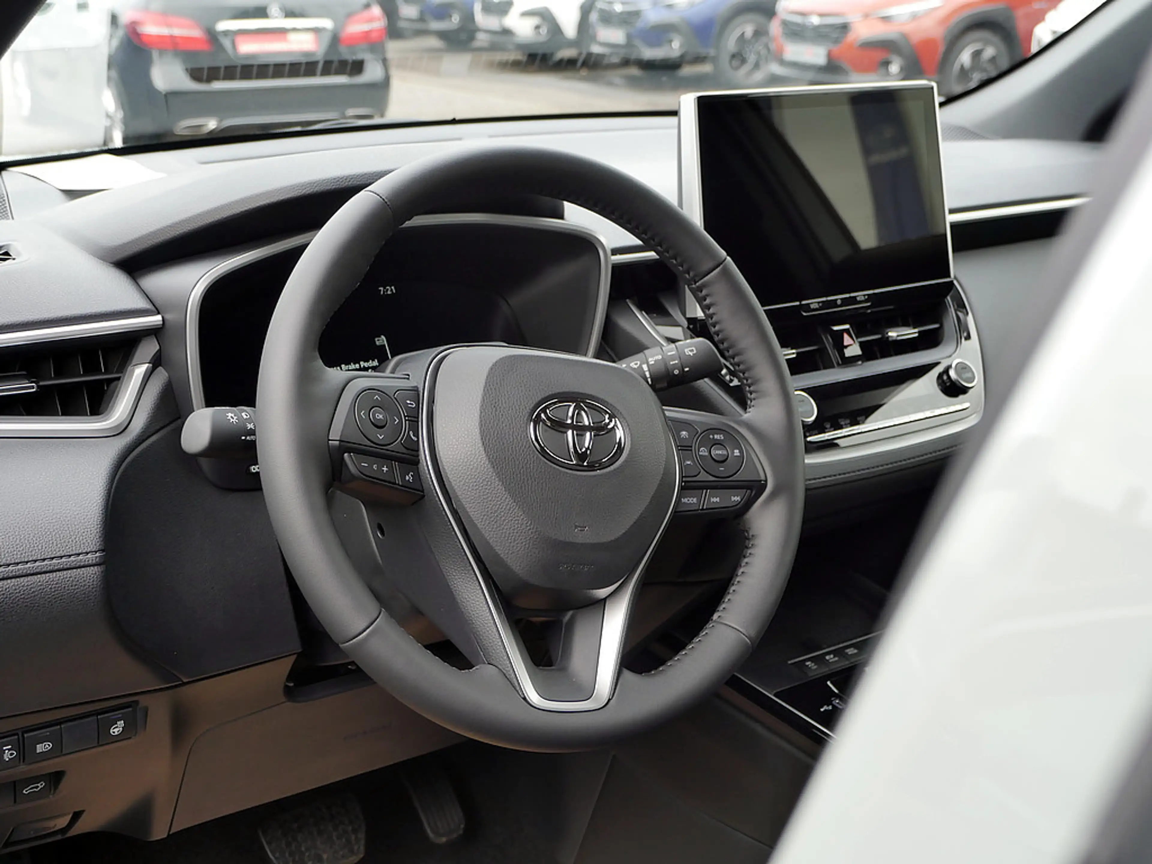 Toyota Corolla Cross 2.0 Hybrid Teamplayer — photo 14