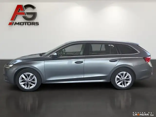 Skoda Octavia view 8