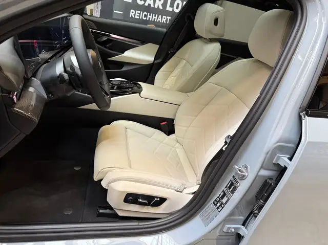 BMW M view 10