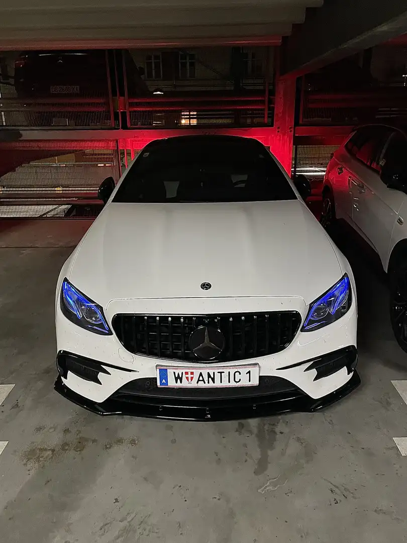 Mercedes-Benz E 220 E 220 d 4MATIC Aut. - 1