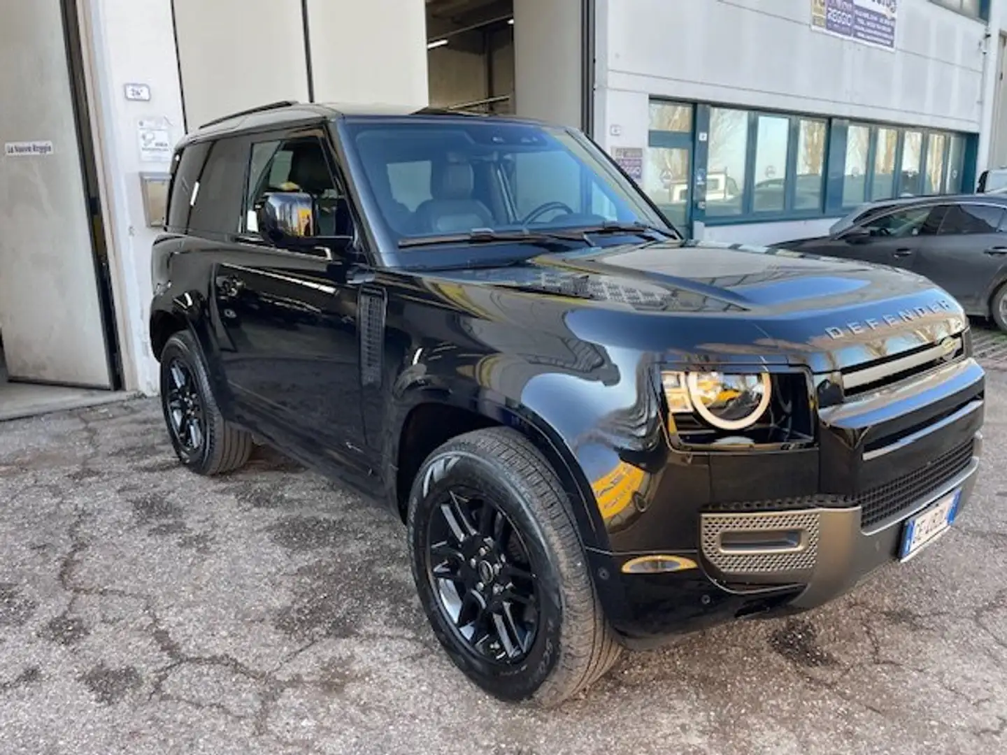Land Rover Defender Defender90 3.0d i6 mhev XDynamic SE awd 200cv auto Negro - 2