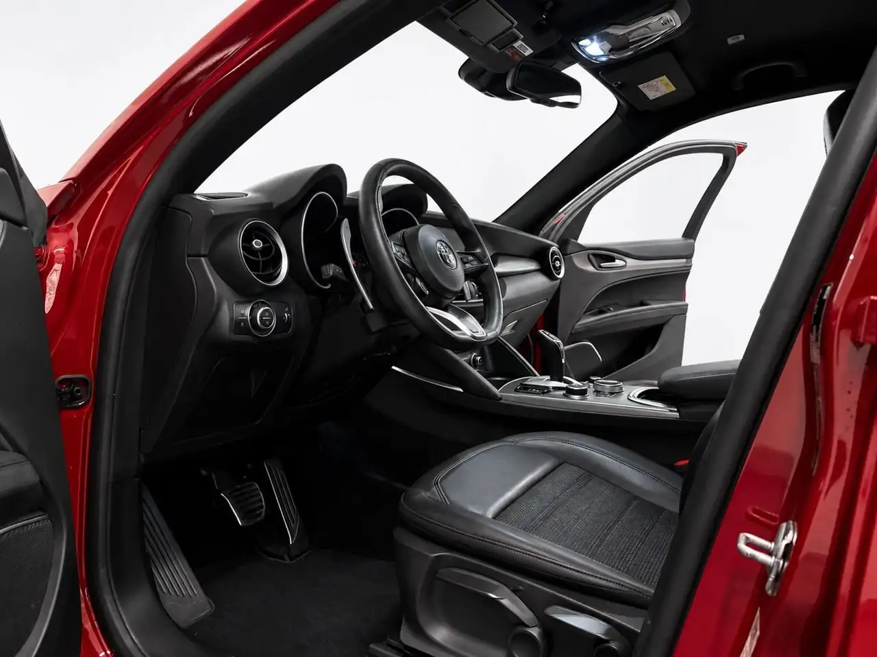 Alfa Romeo Stelvio 2022 — фото 10
