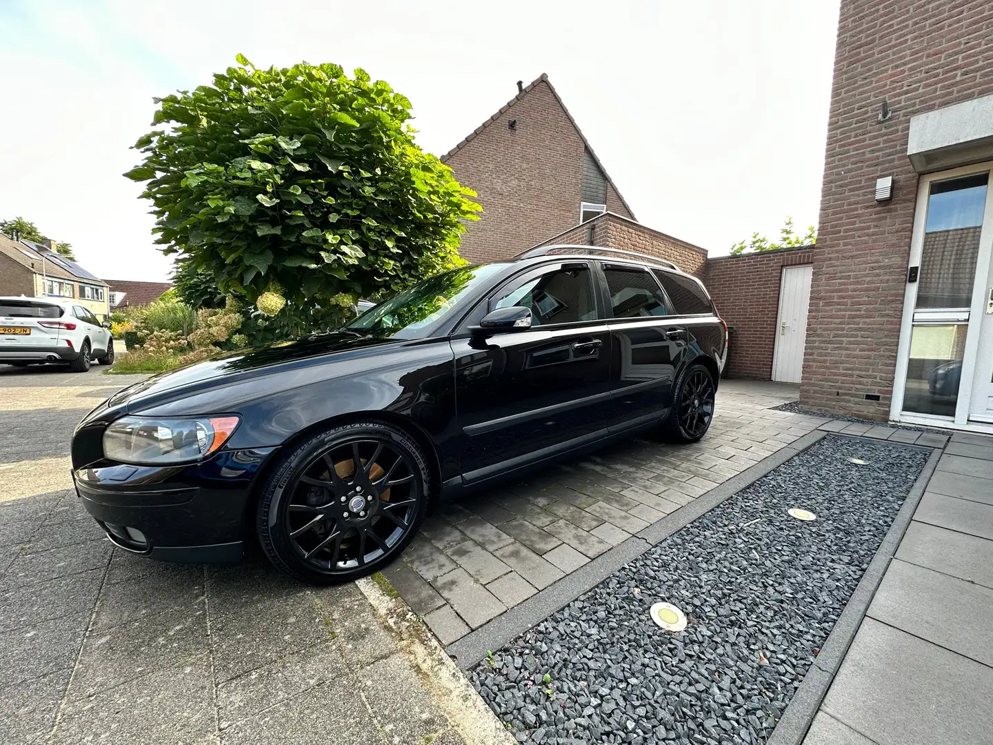 Volvo V50 2.5 T5 Sportchassis crna - 2