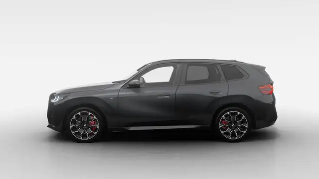 BMW X3 view 4