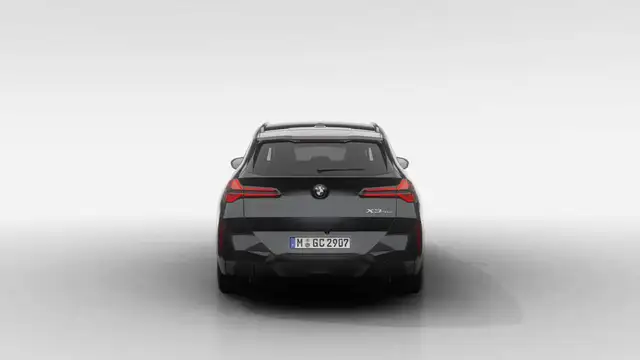 BMW X3 view 5