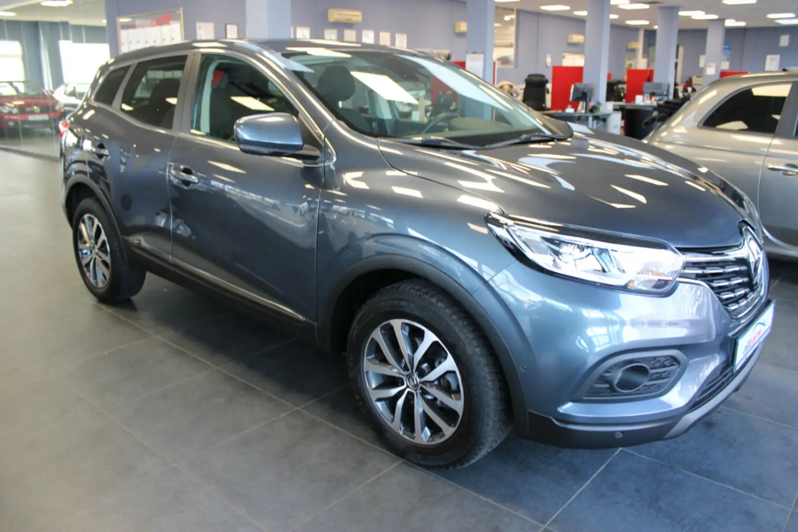 Renault Kadjar TCe 140 EDC GPF Business Edition Schwarz - 1