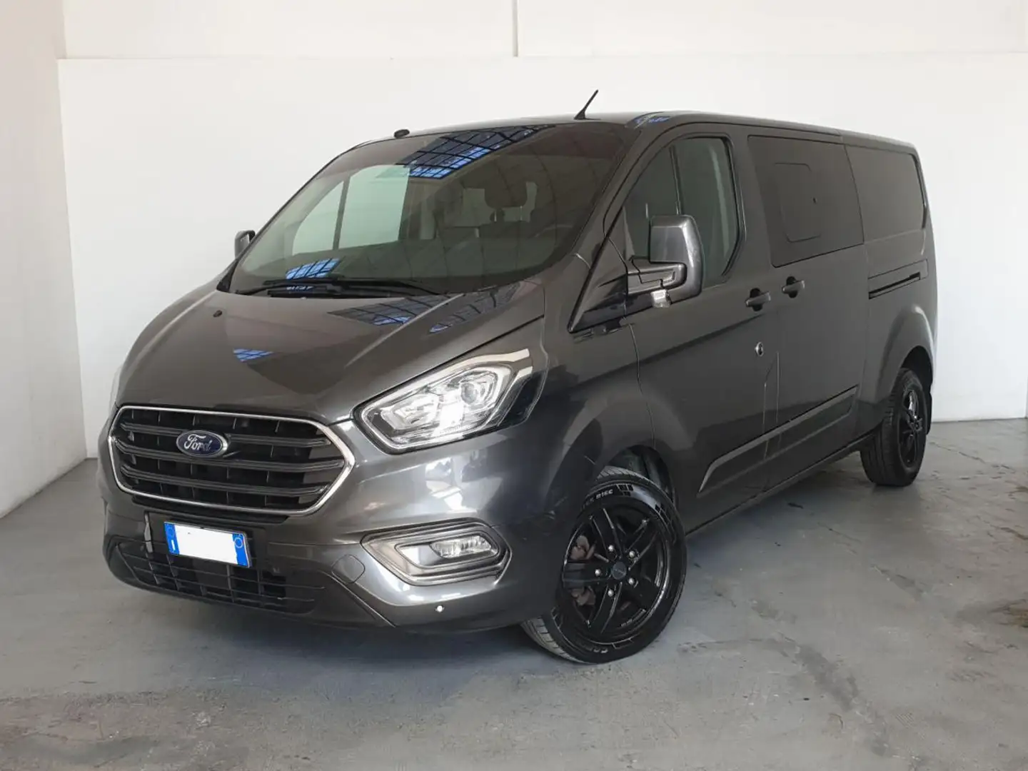 Ford Transit Custom 300 2.0 TDCi 170 aut. 5posti autocarro gancio Grijs - 1