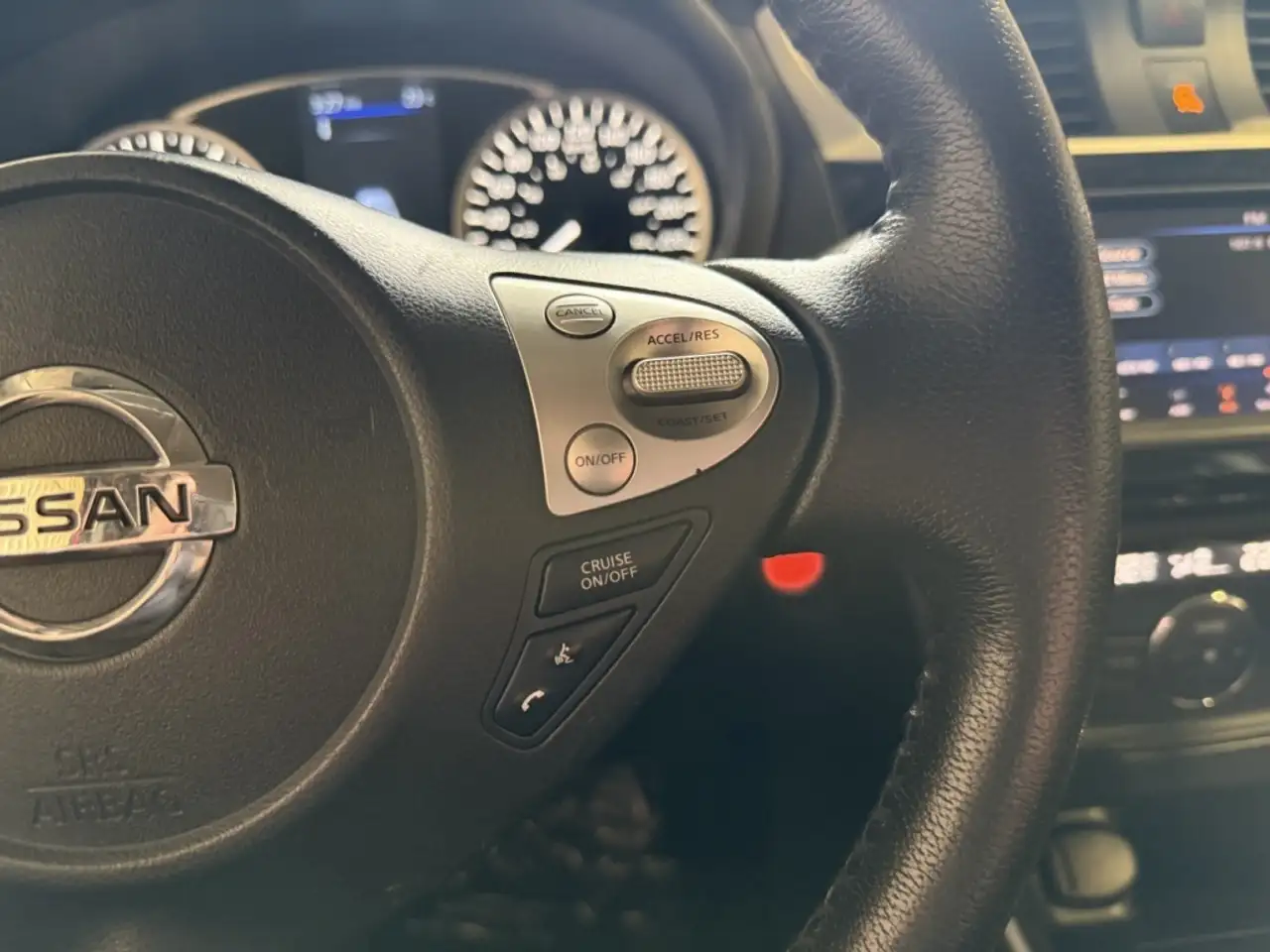 Nissan Sentra снимка Nissan Sentra