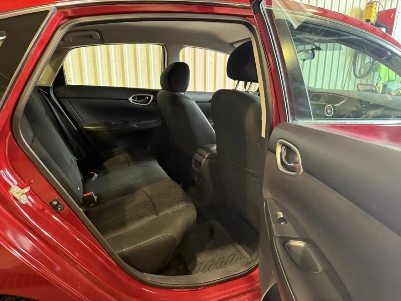 Nissan Sentra снимка Nissan Sentra