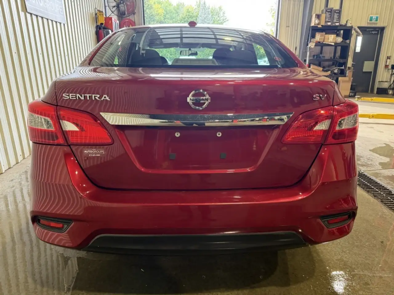Nissan Sentra снимка Nissan Sentra