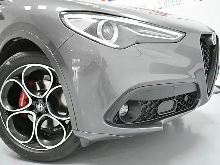 Alfa Romeo Stelvio 2022, foto 46