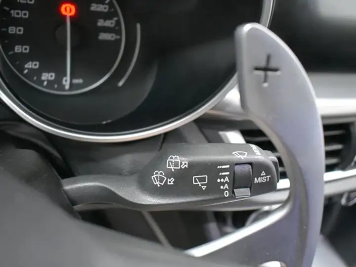 Alfa Romeo Stelvio 2022, foto 12