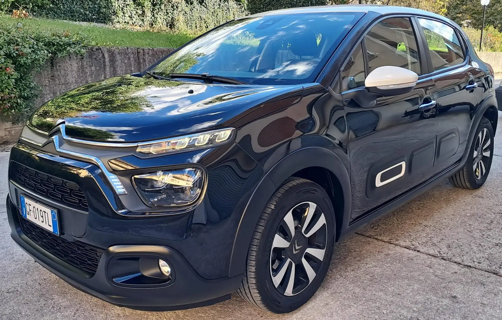 Citroen C3 1.5 BlueHdi Shine 100cv 6m Noir - 2