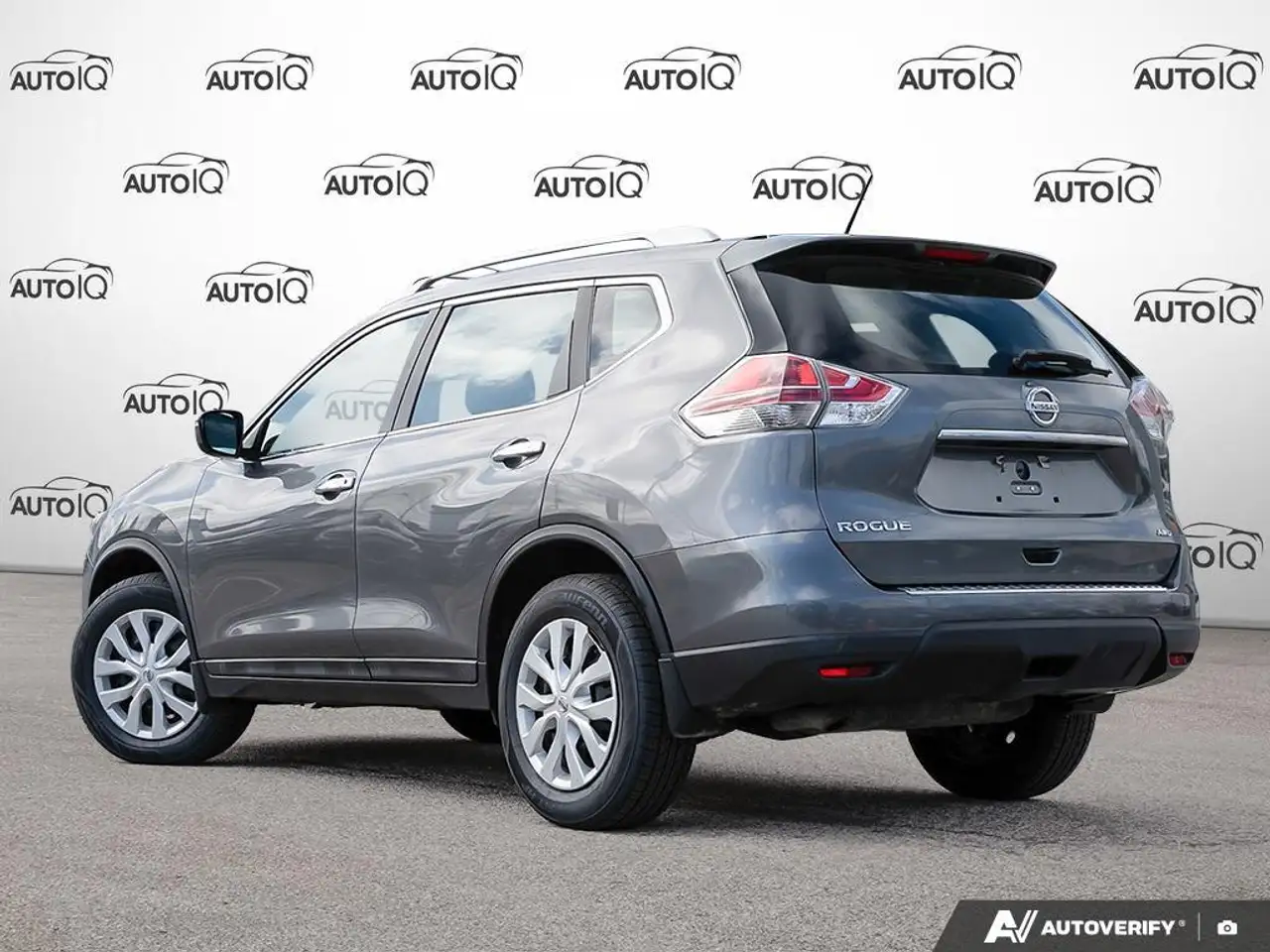 Nissan Rogue снимка Nissan Rogue