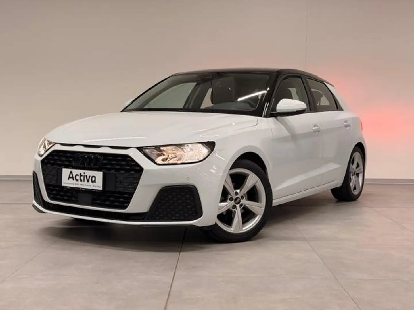 Audi A1 Sportback 25 1.0 tfsi Identity Black - 1