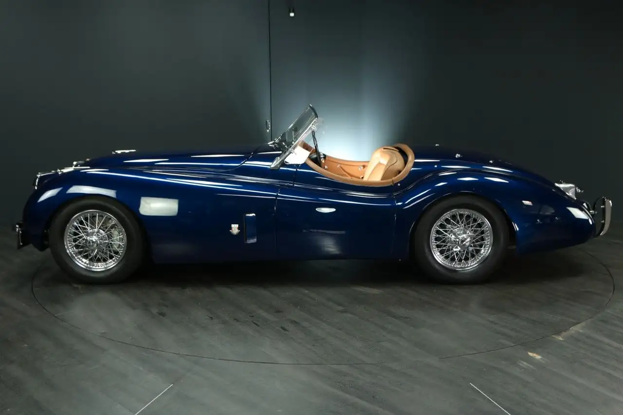 Jaguar XK 120 Roadster, foto 3