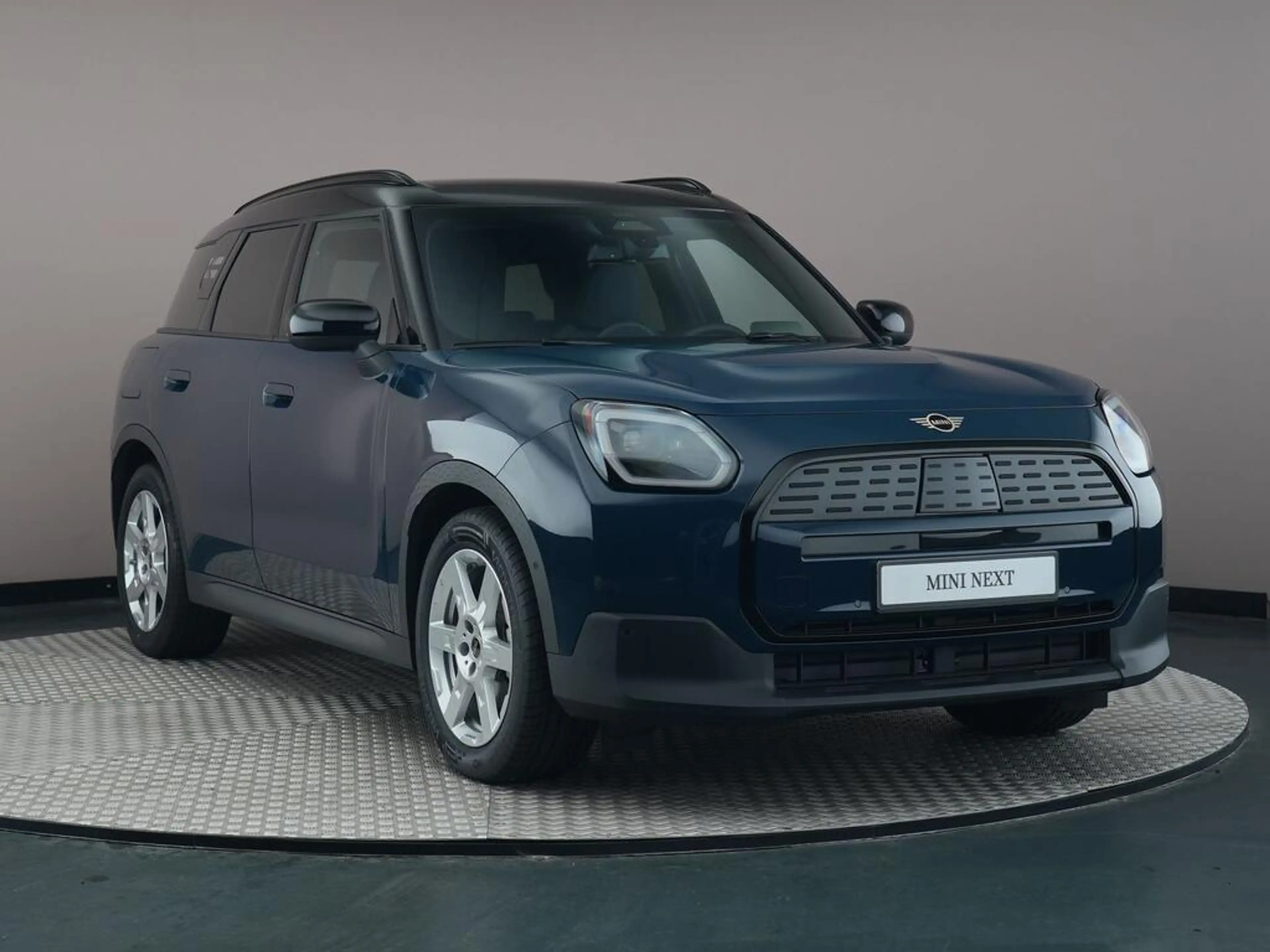 MINI Countryman E Classic S 66.5 kWh — photo 3