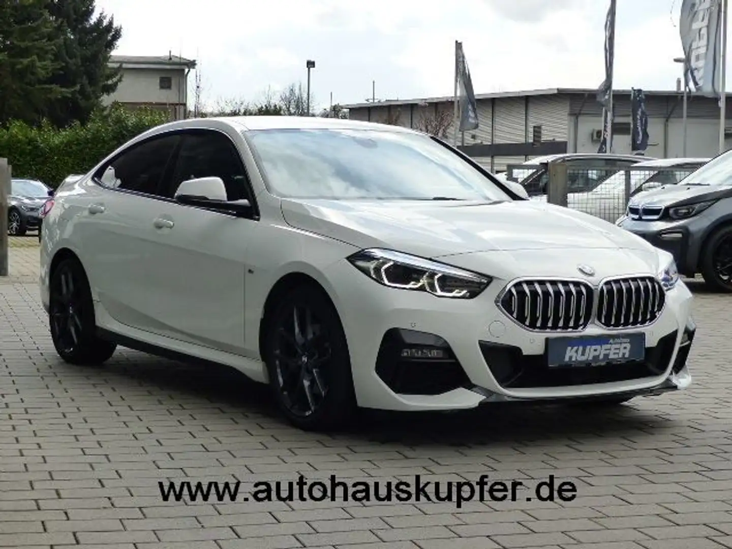 BMW 218i Gran Coupe M Sportpak AHK°18"-DAB°HIFI Weiß - 2