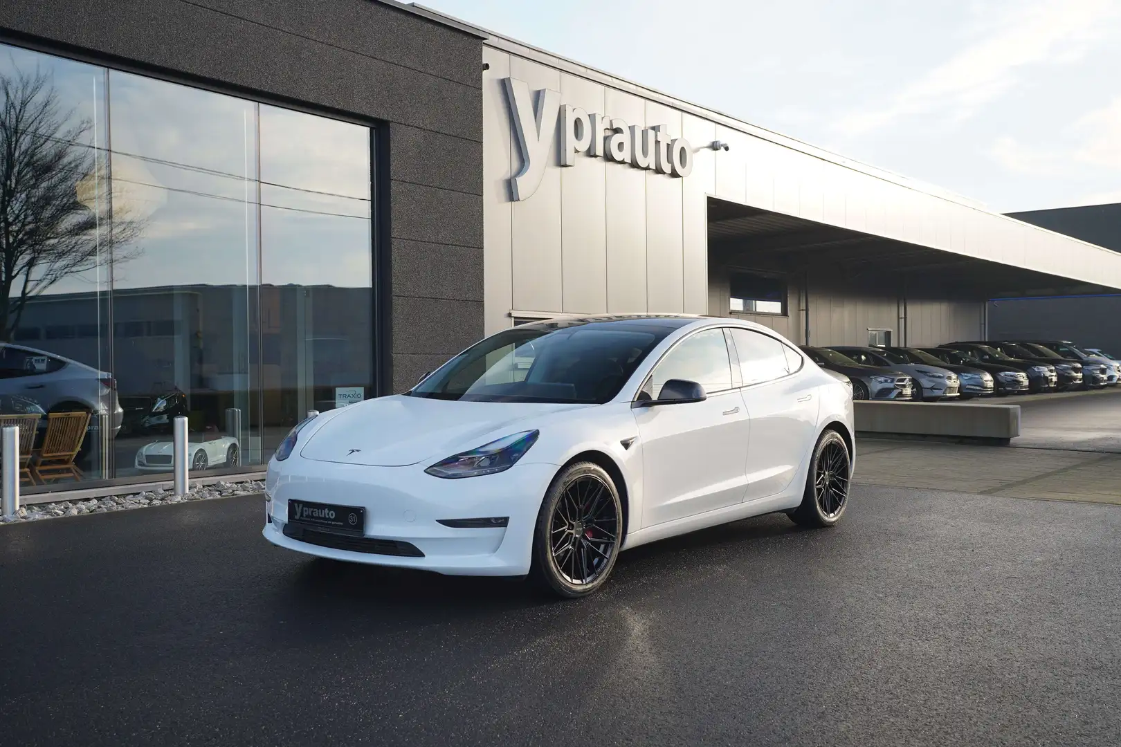 Tesla Model 3 Model 3 Long Range Dual Motor Leder Wit - 1