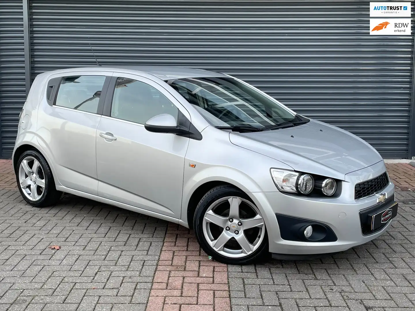 Chevrolet Aveo 1.4 LTZ Parkeersensor | Cruise | Bluetooth | Airco Gris - 1