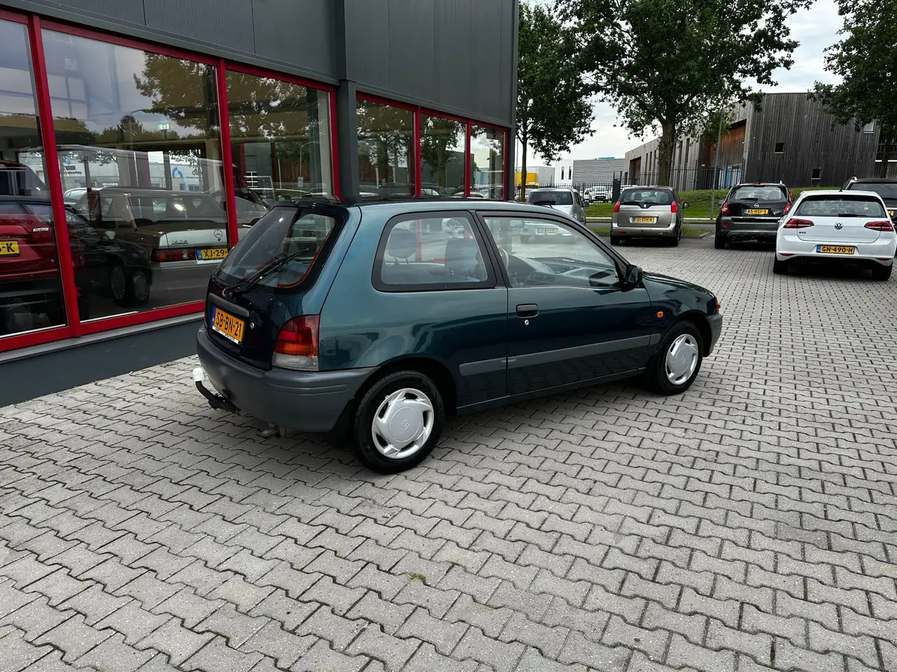 Toyota Starlet 1.3-16V XLi GTSi / AUTOMAAT / DEALER ONDERHOUDEN /, foto 3
