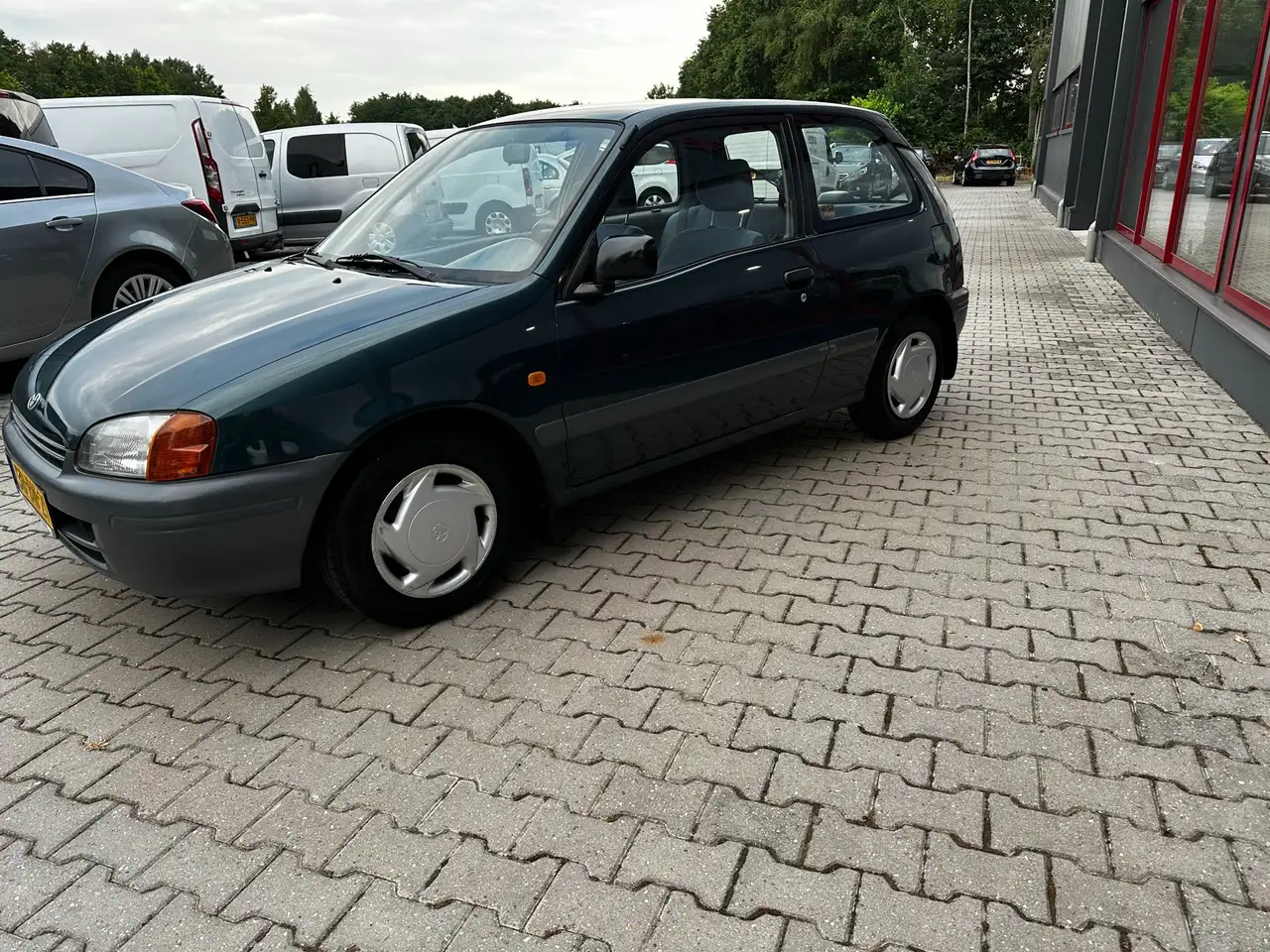 Toyota Starlet 1.3-16V XLi GTSi / AUTOMAAT / DEALER ONDERHOUDEN /, foto 6