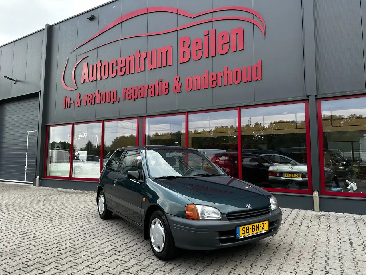 Toyota Starlet 1.3-16V XLi GTSi / AUTOMAAT / DEALER ONDERHOUDEN /, foto 2