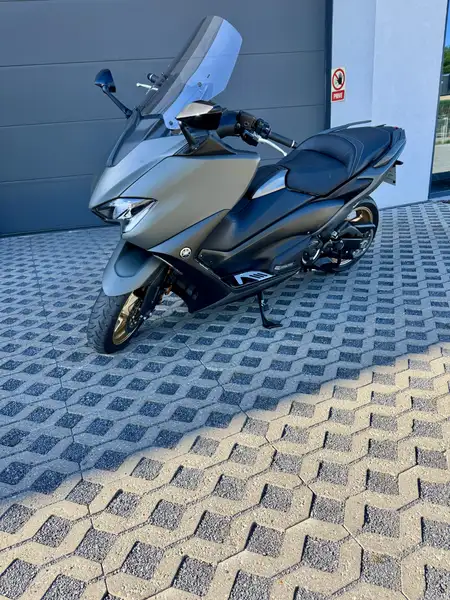 Yamaha TMAX 560 - foto 3