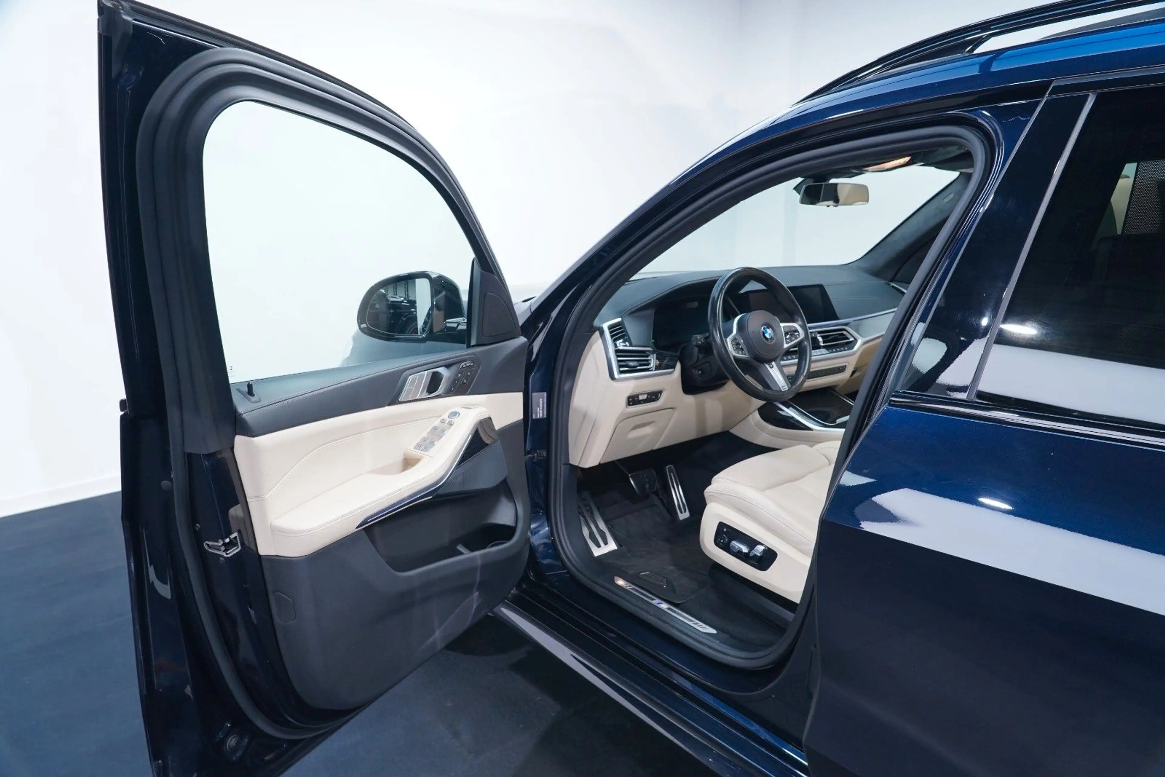BMW X7 xDrive 40 d M Sport 6-Sitzer/HUD/Night-Vison — photo 7