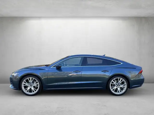 Audi A7 view 2