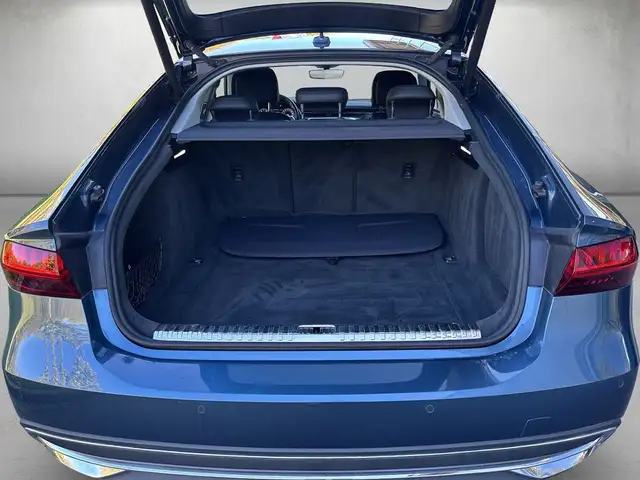 Audi A7 view 5