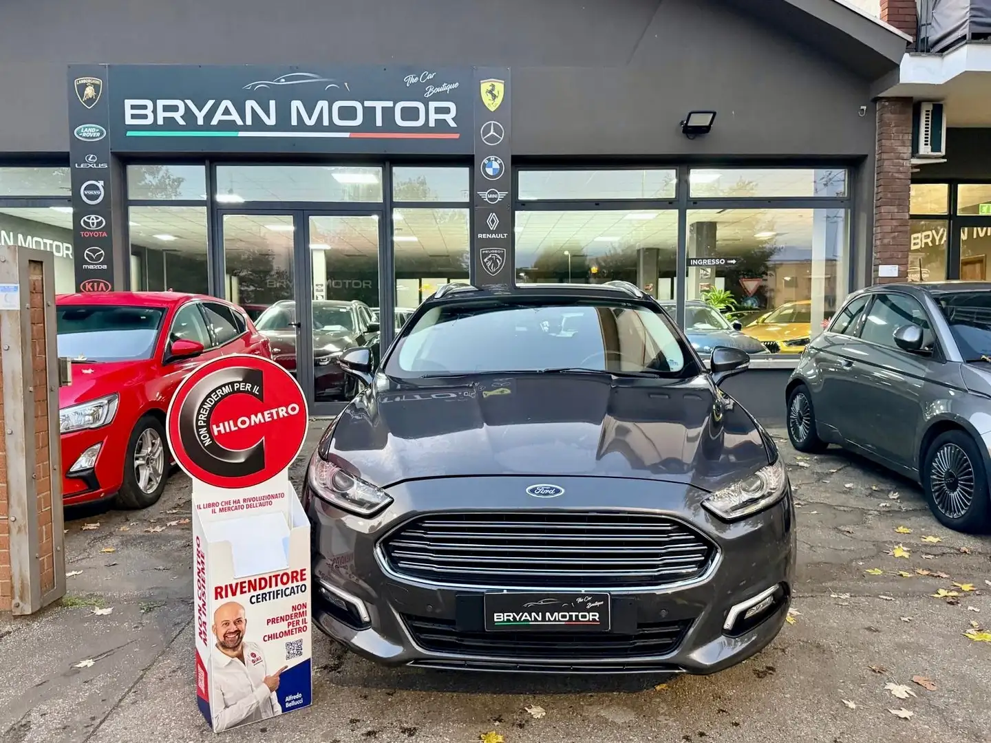 Ford Mondeo 2.0 TDCi 150 CV S&S Powershift SW Titanium Busines Gris - 2